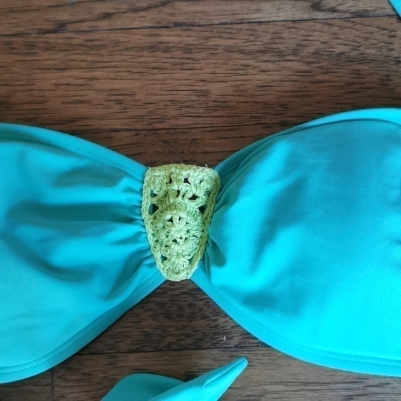 AERIE Bikini Top Bohemian Bandeau Crochet Medium - Picture 4 of 4